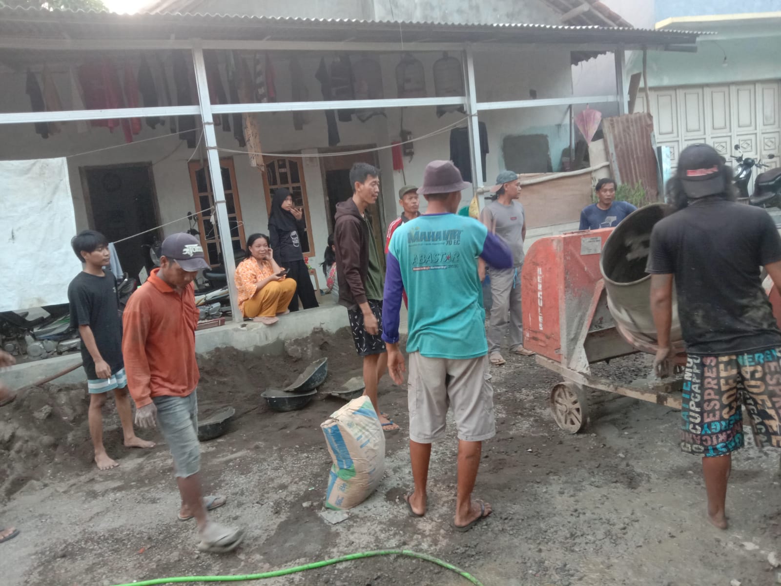 Gotong Royong Jalan